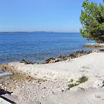 Family Friendly Seaside Kozino - Zadar - 5749 Apartamento