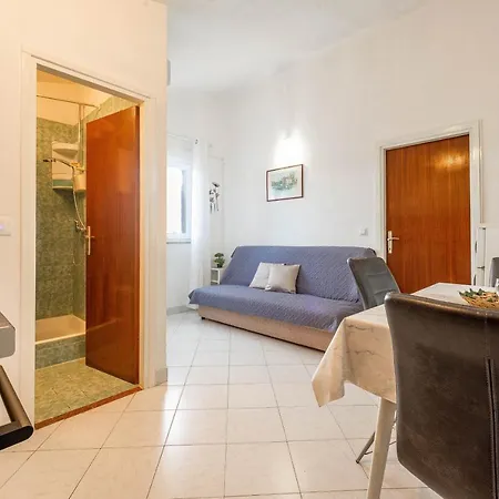 Apartment Family Friendly Seaside Apartments Kozino, Zadar - 5749 *