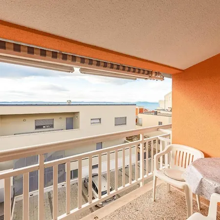 Family Friendly Seaside Apartments Kozino, Zadar - 5749 *