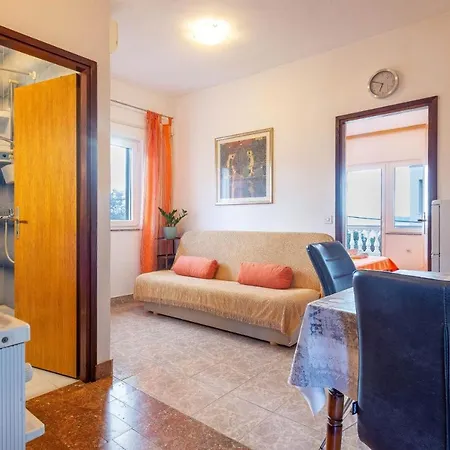 Family Friendly Seaside Apartments Kozino, Zadar - 5749 Petrcane