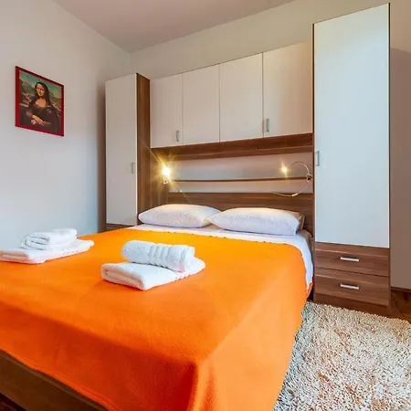 Family Friendly Seaside Kozino, Zadar - 5749 Apartman Petrčane