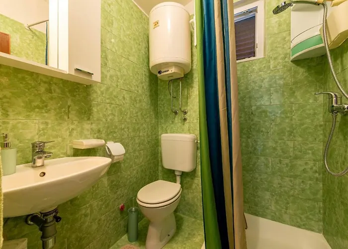 Family Friendly Seaside Kozino - Zadar - 5749 Appartamento