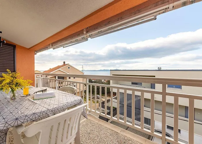 Family Friendly Seaside Kozino - Zadar - 5749 Petrcane